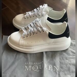 Alexander Mcqueen sneakers